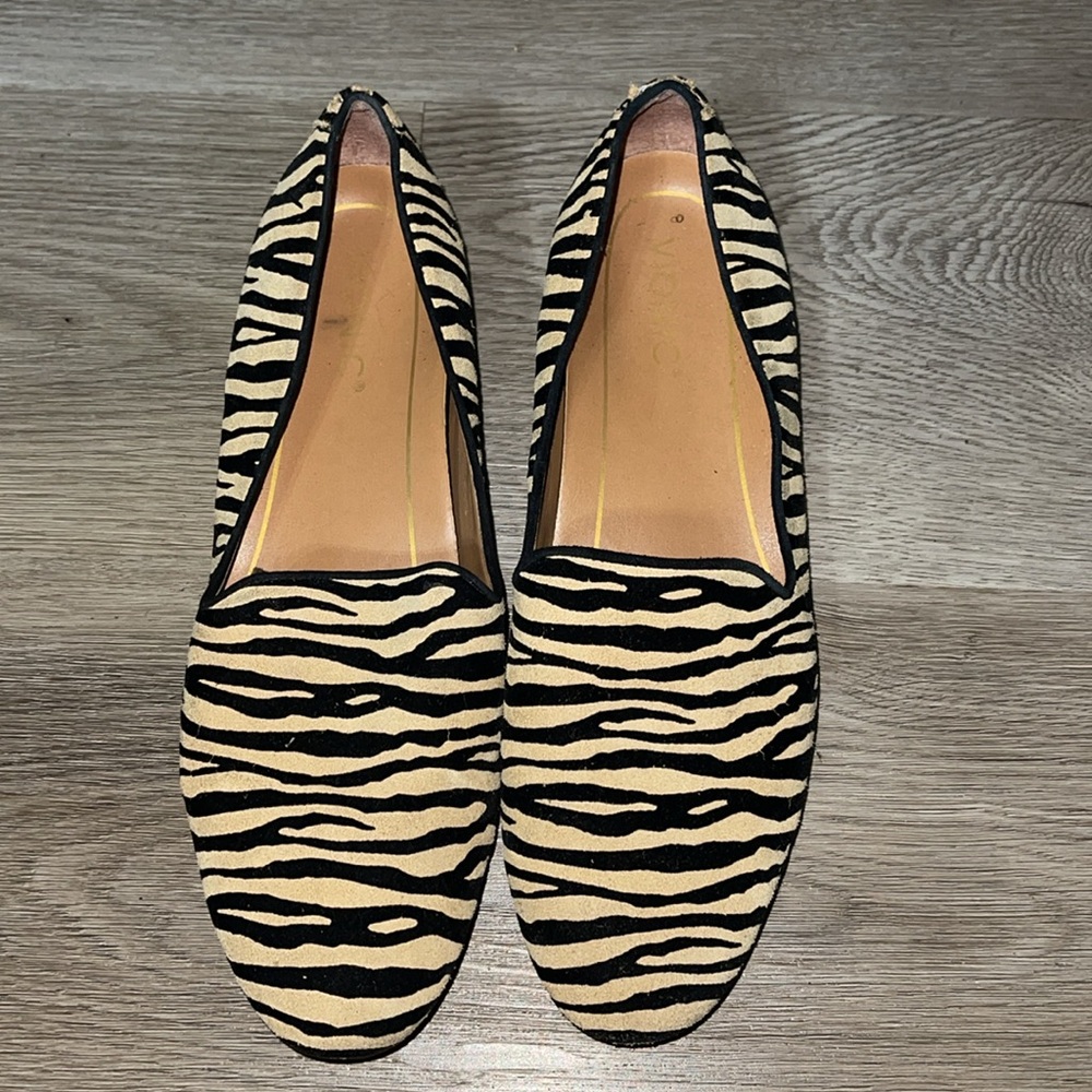 Vionic Women’s Willa Tiger Print Loafers 9.5 - Picture 2 of 11